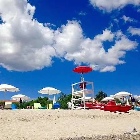 Appartement Sleeps 3 With Air Con Santa Caterina Dello Ionio Marina