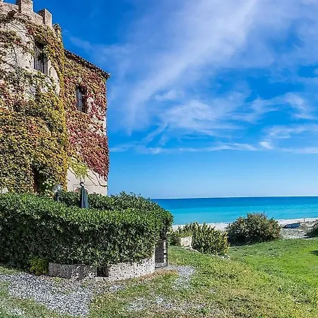 Sleeps 3 With Air Con Appartement Santa Caterina Dello Ionio Marina